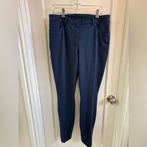 Lululemon City Sleek 5 Pocket 7/8 Pants size 32 Navy Blue